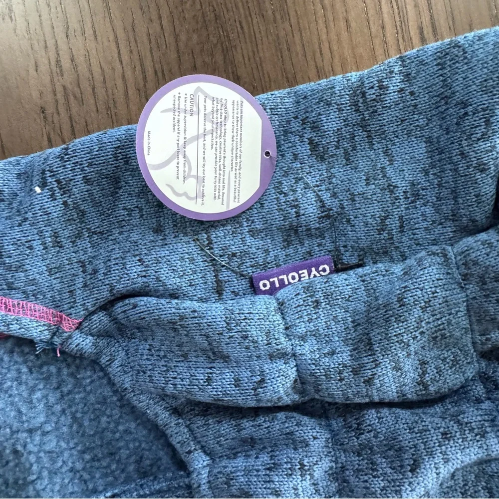 BRAND NEW 2XL Blue Dog Sweater with Reflective Pink Accents